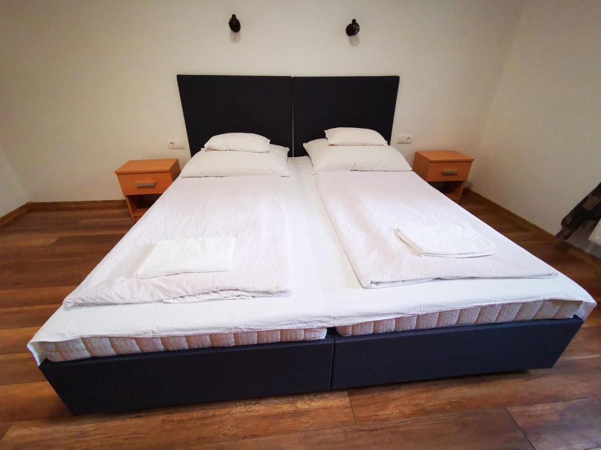 Mate Apartman Gyula Dış mekan fotoğraf