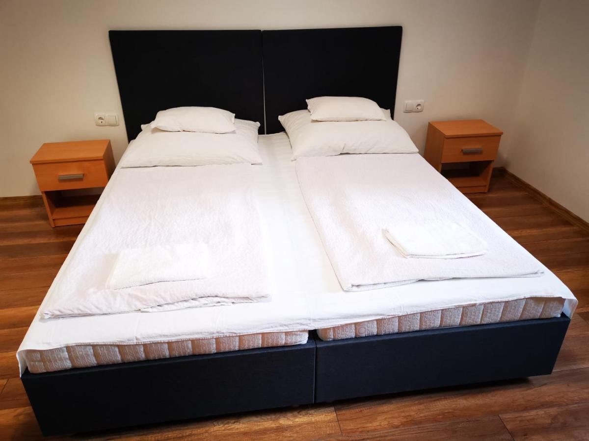Mate Apartman Gyula Dış mekan fotoğraf